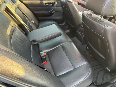 Used 2011 BMW 328i Sedan RWD image 12