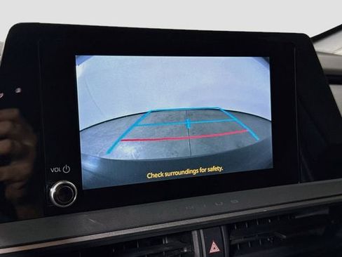 Certified 2024 Toyota Prius LE FWD image 13
