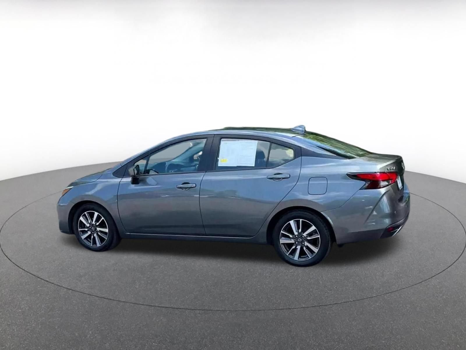 Used 2025 Nissan Versa SV FWD image 8
