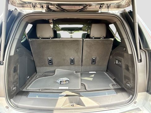 New 2025 Cadillac Escalade Premium Luxury image 28
