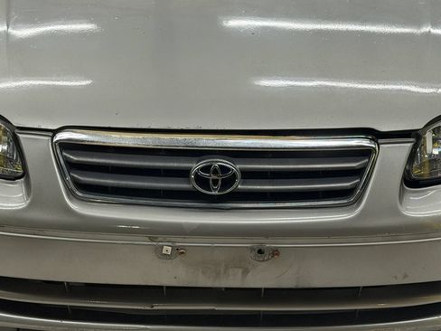 Used 2000 Toyota Camry CE w/ Value Pkg 1 FWD image 5