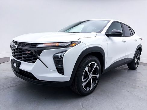 Used 2024 Chevrolet Trax RS w/ Sunroof Package image 11