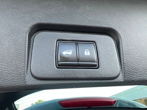 Certified 2023 Nissan Rogue Platinum w/ Platinum Premium Package AWD/4WD image 15