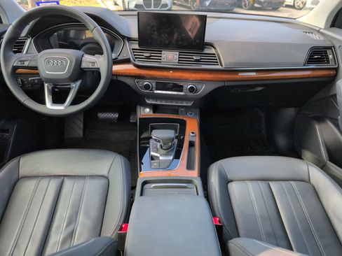 Used 2021 Audi Q5 e Premium Plus w/ Premium Plus Package image 27