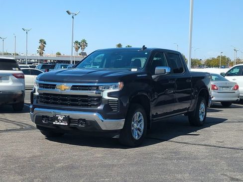 Used 2023 Chevrolet Silverado 1500 LT AWD/4WD image 4