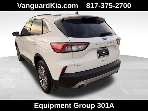 Used 2022 Ford Escape SEL image 2