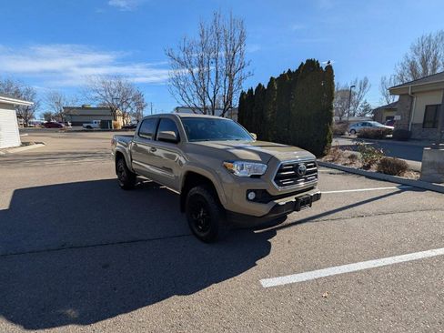 Used 2019 Toyota Tacoma SR5 image 7