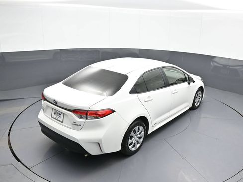 Certified 2024 Toyota Corolla LE AWD/4WD image 36