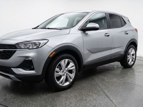 Used 2025 Buick Encore GX Preferred image 3