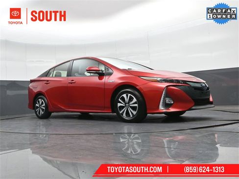 Used 2018 Toyota Prius Prime Advanced image 45