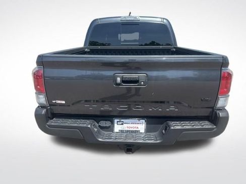 Used 2021 Toyota Tacoma TRD Off-Road image 4