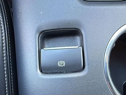 Used 2024 Ford Mustang Premium image 17