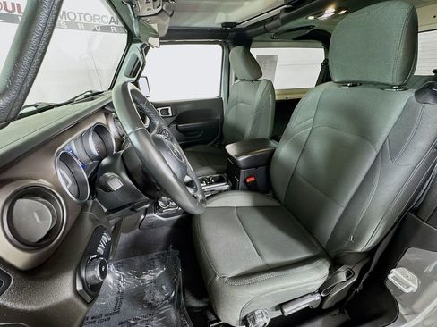 Used 2019 Jeep Wrangler Sport AWD/4WD image 19