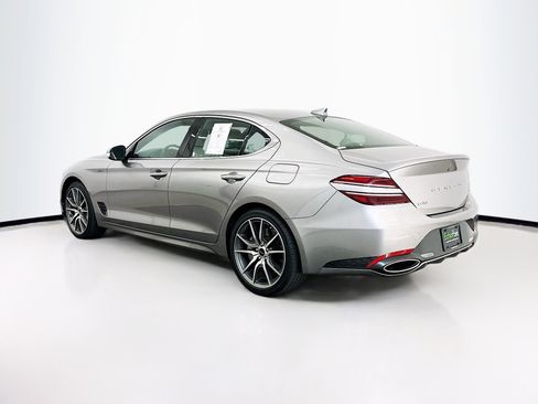 Used 2025 Genesis G70 2.5T image 5