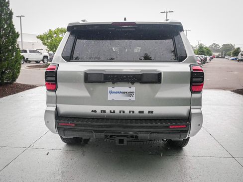 Used 2025 Toyota 4Runner TRD Off-Road Premium w/ Tow Technology Package AWD/4WD image 10
