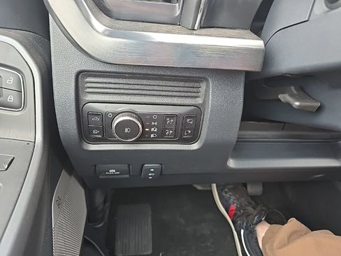 Used 2025 Ford F250 Lariat w/ Lariat Ultimate Package AWD/4WD image 22