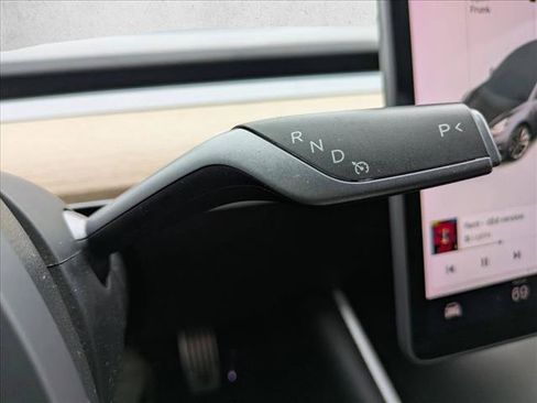 Used 2018 Tesla Model 3 Long Range AWD/4WD image 12