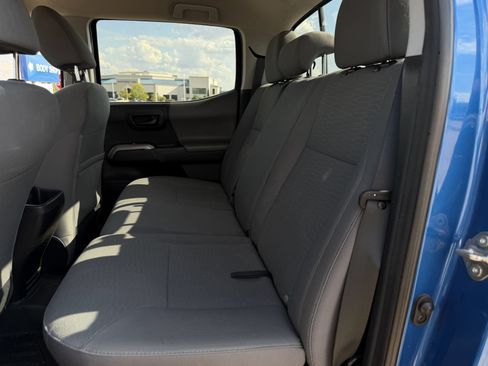 Used 2016 Toyota Tacoma SR5 w/ Towing Package RWD image 28