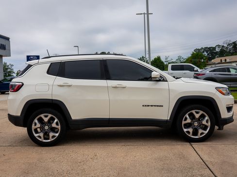 Used 2019 Jeep Compass Limited AWD/4WD image 19