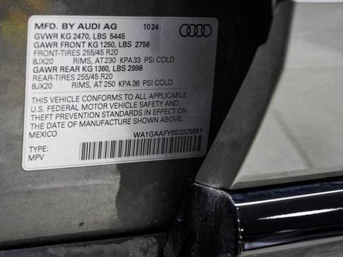 Used 2025 Audi Q5 2.0T Premium AWD/4WD image 43