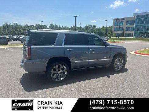 Used 2015 GMC Yukon Denali w/ Premium Package AWD/4WD image 3
