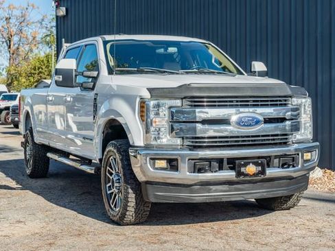 Used 2018 Ford F350 Lariat w/ Lariat Value Package image 8