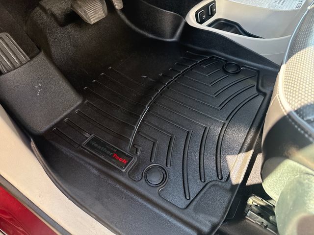 Used 2018 Chrysler Pacifica Limited FWD image 16