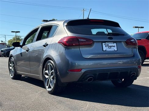 Used 2016 Kia Forte SX image 8