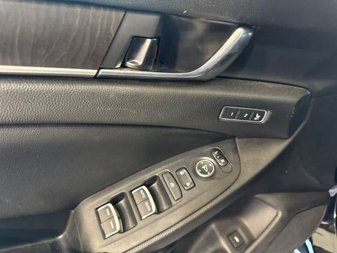Used 2019 Honda Accord EX-L image 17