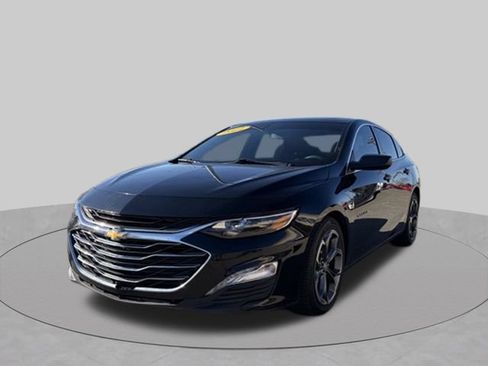 Used 2021 Chevrolet Malibu LT FWD image 1