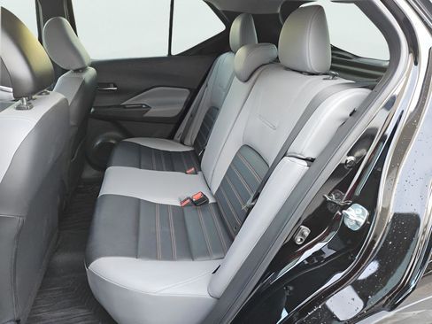 Used 2023 Nissan Kicks SR w/ SR Premium Package image 36