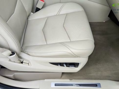 Used 2015 Cadillac Escalade Luxury RWD image 22