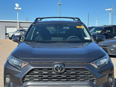Used 2021 Toyota RAV4 XLE image 3
