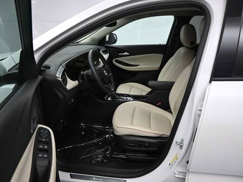 Used 2024 Buick Encore GX Avenir w/ Avenir Convenience Package FWD image 10