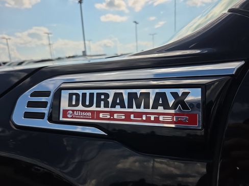 Used 2025 GMC Sierra 3500 Denali w/ Denali Reserve Package AWD/4WD image 12