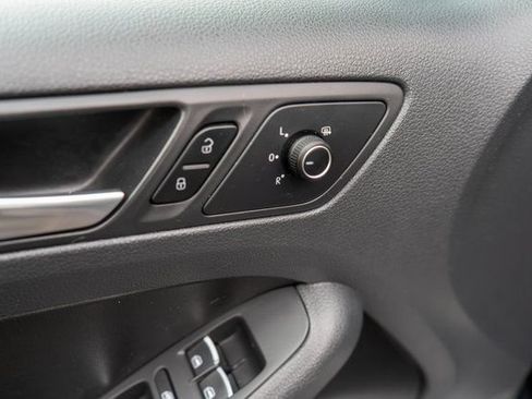 Used 2017 Volkswagen Jetta GLI FWD image 24