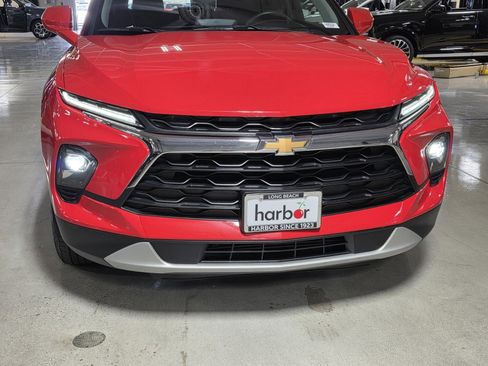 Used 2025 Chevrolet Blazer LT image 9
