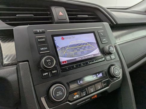 Used 2017 Honda Civic Sport image 5