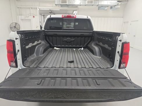 New 2025 Chevrolet Colorado ZR2 w/ Off-Road Front Bumper Package image 30