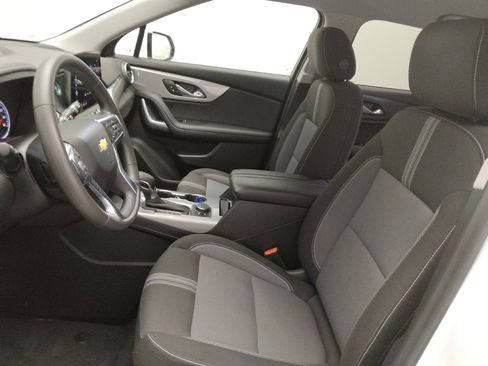 Used 2024 Chevrolet Blazer LT w/ Convenience Package FWD image 17