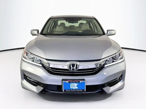 Used 2017 Honda Accord EX-L image 2