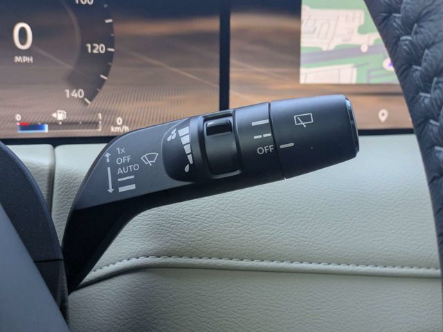 Used 2025 Nissan Armada Platinum w/ Convenience Package RWD image 31