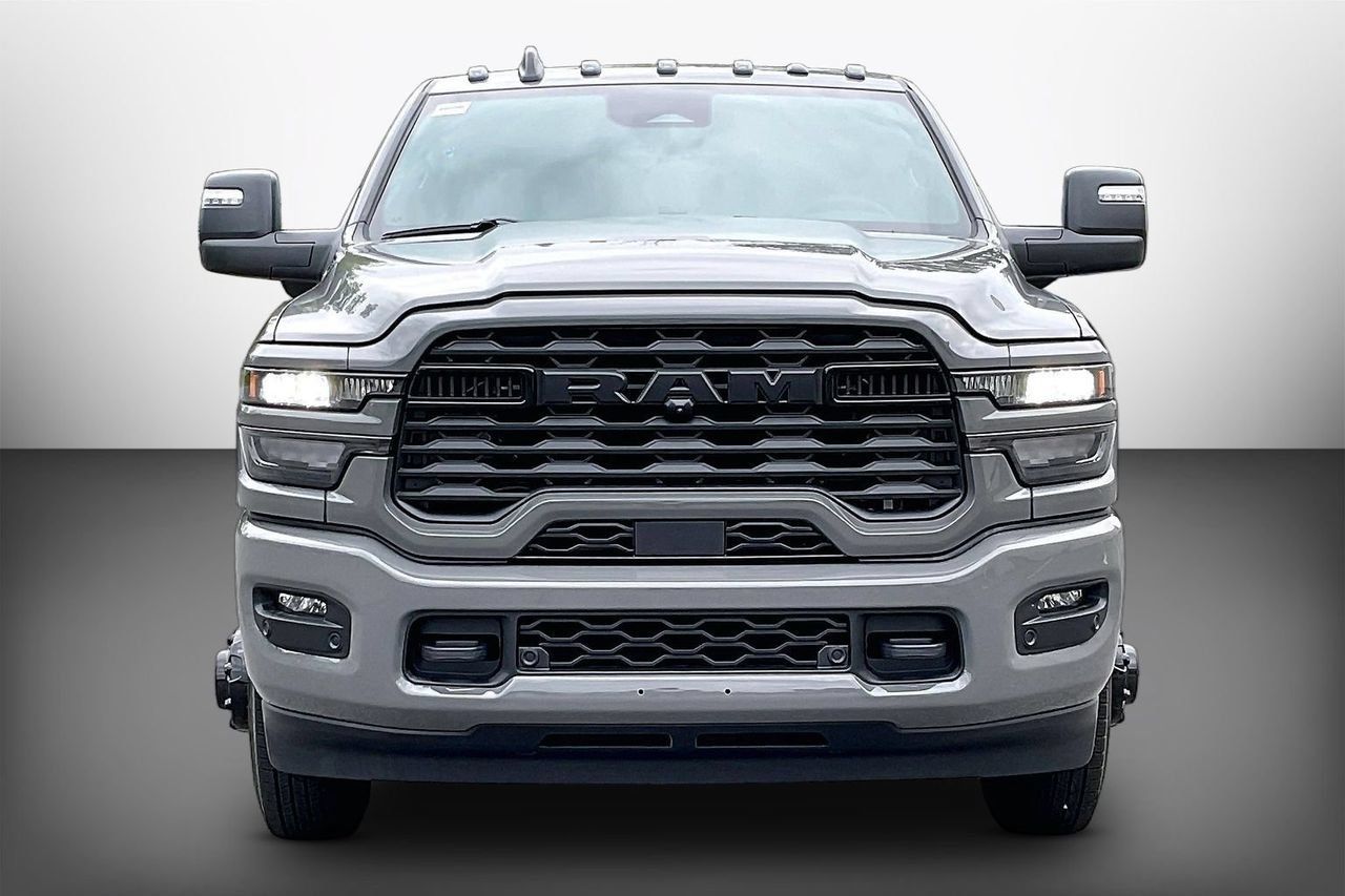 New 2026 RAM 3500 Big Horn AWD/4WD image 3