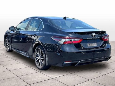 Used 2022 Toyota Camry SE FWD image 7