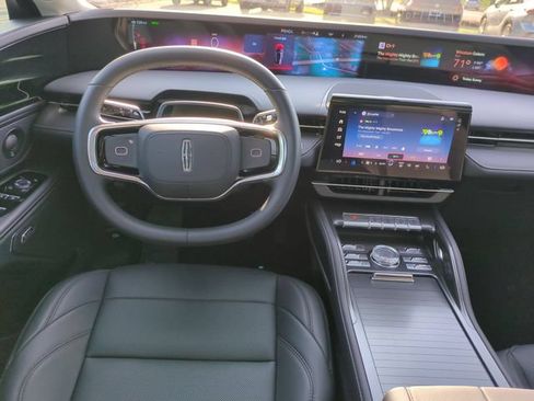 Used 2026 Lincoln Nautilus Premier w/ Equipment Group 102A AWD/4WD image 31