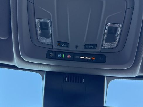 Used 2022 Chevrolet Silverado 1500 RST w/ Z71 Off-Road Package image 33