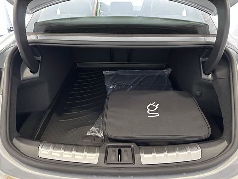 New 2025 Porsche Taycan image 16