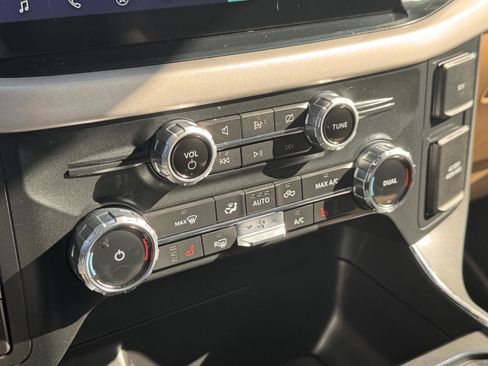 Used 2022 Ford F150 XLT w/ Equipment Group 302A High image 56