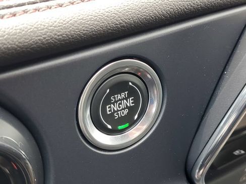 Used 2020 Chevrolet Blazer RS AWD/4WD image 25