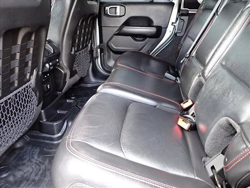 Used 2019 Jeep Wrangler Unlimited Rubicon AWD/4WD image 8